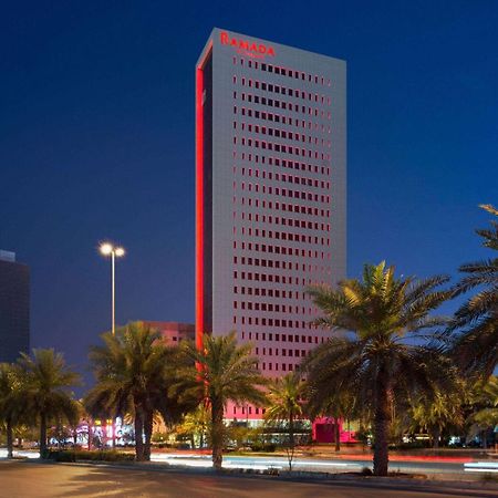 Ramada By Wyndham Riyadh King Fahd Road Dış mekan fotoğraf The hotel at night