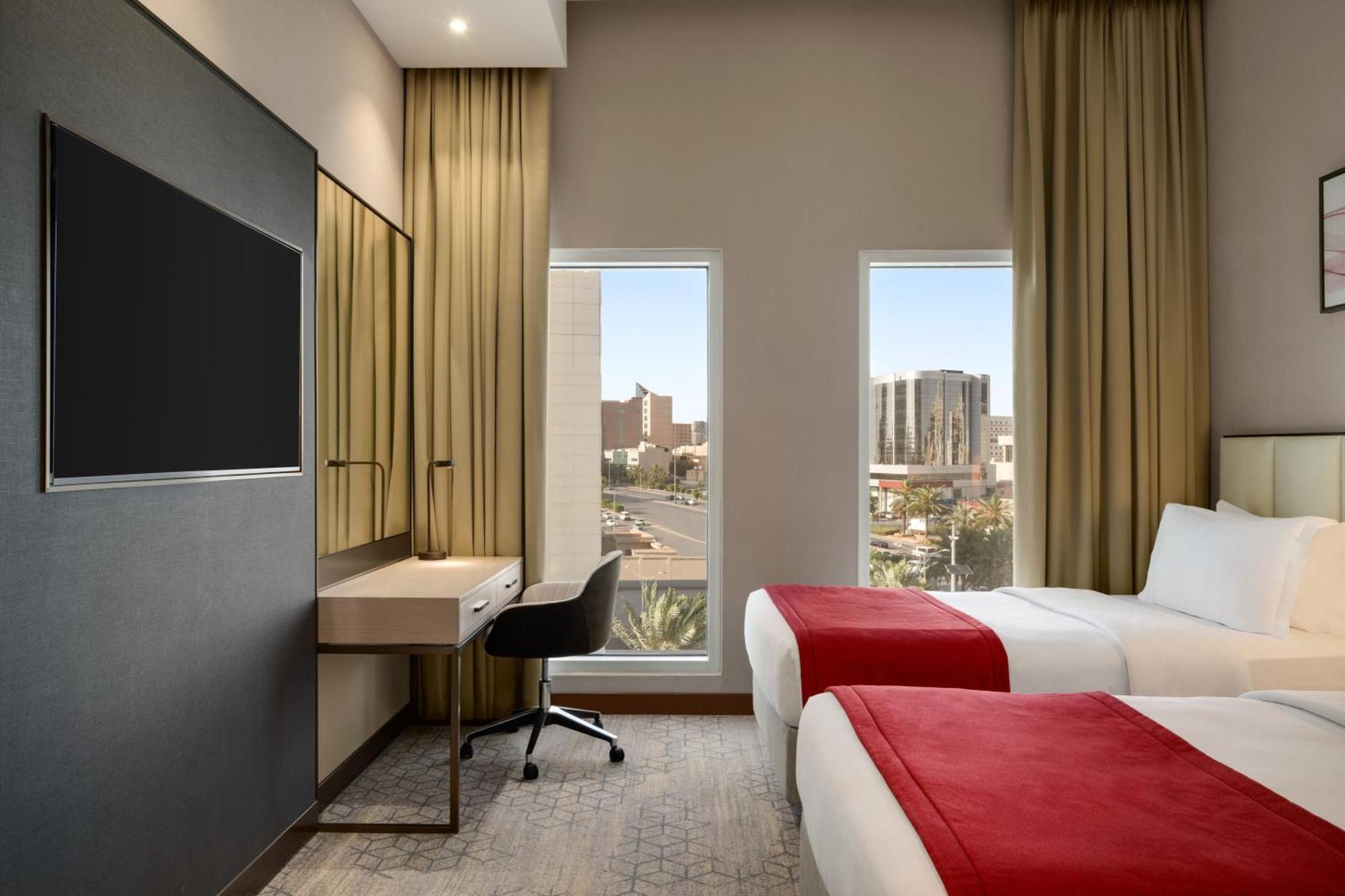 Ramada By Wyndham Riyadh King Fahd Road Dış mekan fotoğraf A guest room at the Hilton Las Vegas