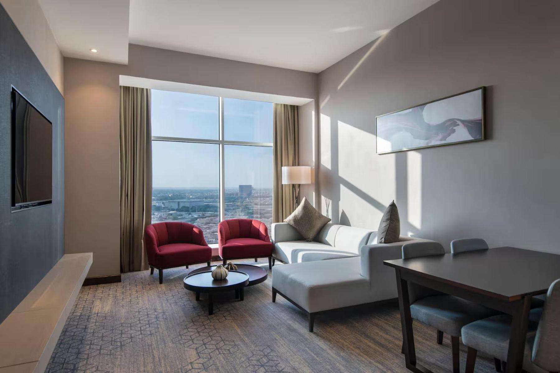 Ramada By Wyndham Riyadh King Fahd Road Dış mekan fotoğraf